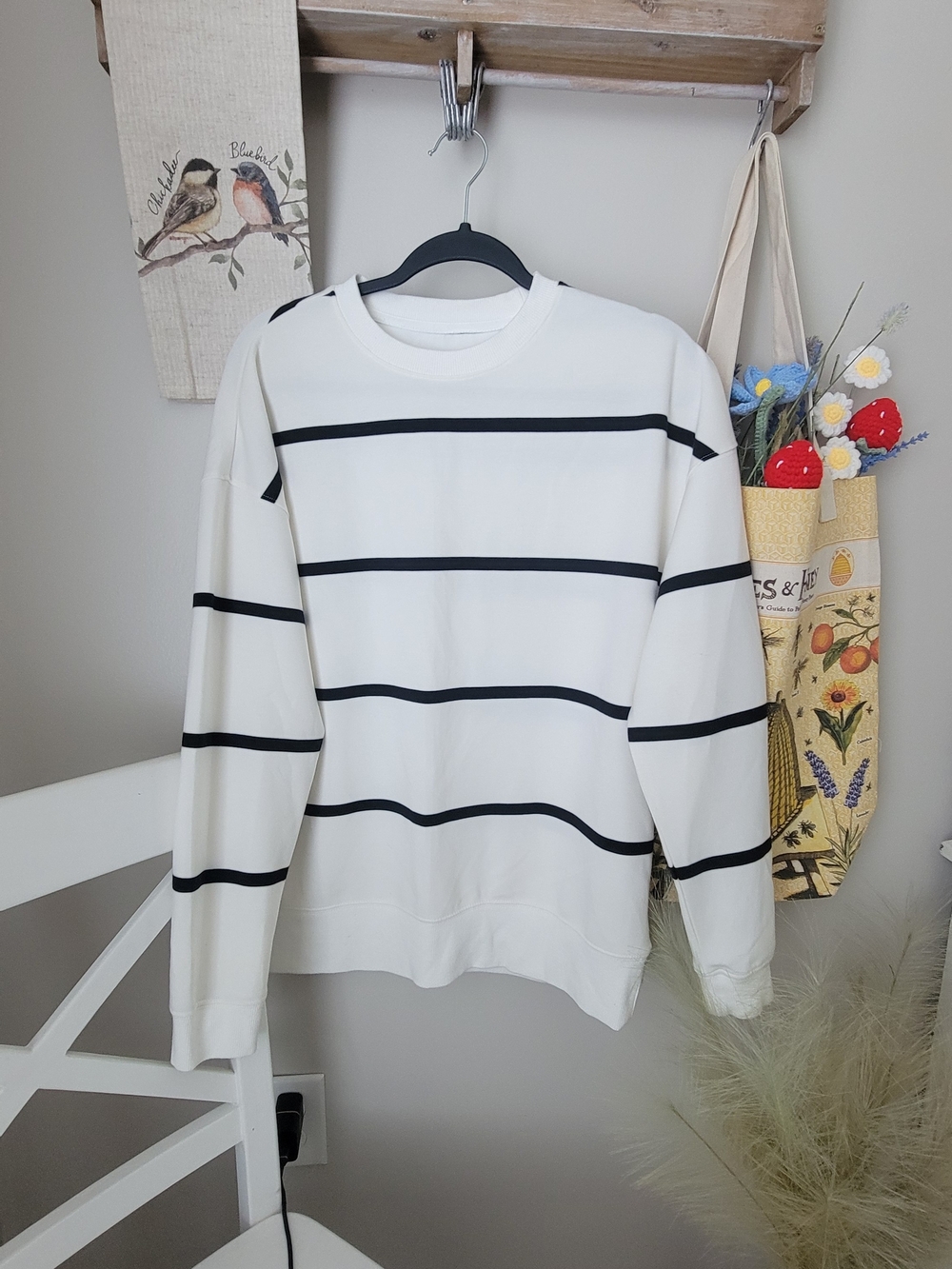 Women's White Crewneck Sweater with Black Stripes Size S